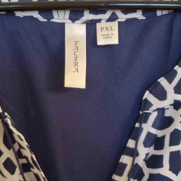 Navy blue geometric dress - Picture 2 of 2